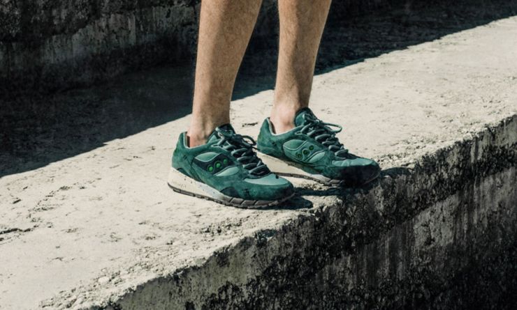 saucony-x-feature-lv-shadow-6000-living-fossil-s70429-1-mood-3.jpg
