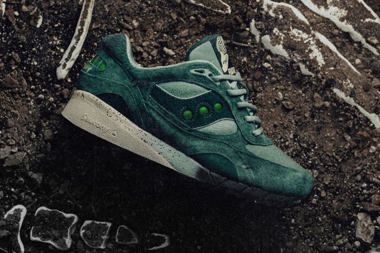 saucony-x-feature-lv-shadow-6000-living-fossil-s70429-1-mood-1.jpg